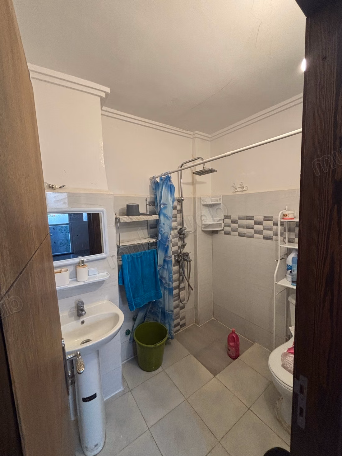 Appartement à louer dans le quartier Karim El Amrani. Superficie totale de 76 m². Meublé