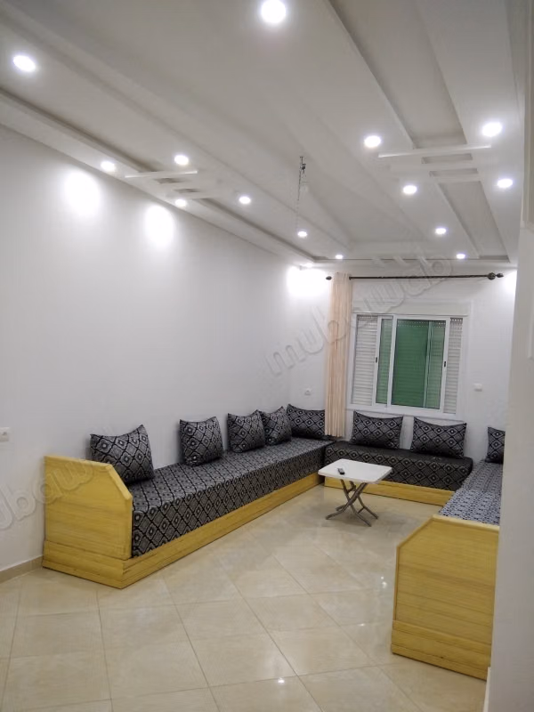 Appartement à louer. 2 belles chambres. Salon marocain meublé, résidence fermée