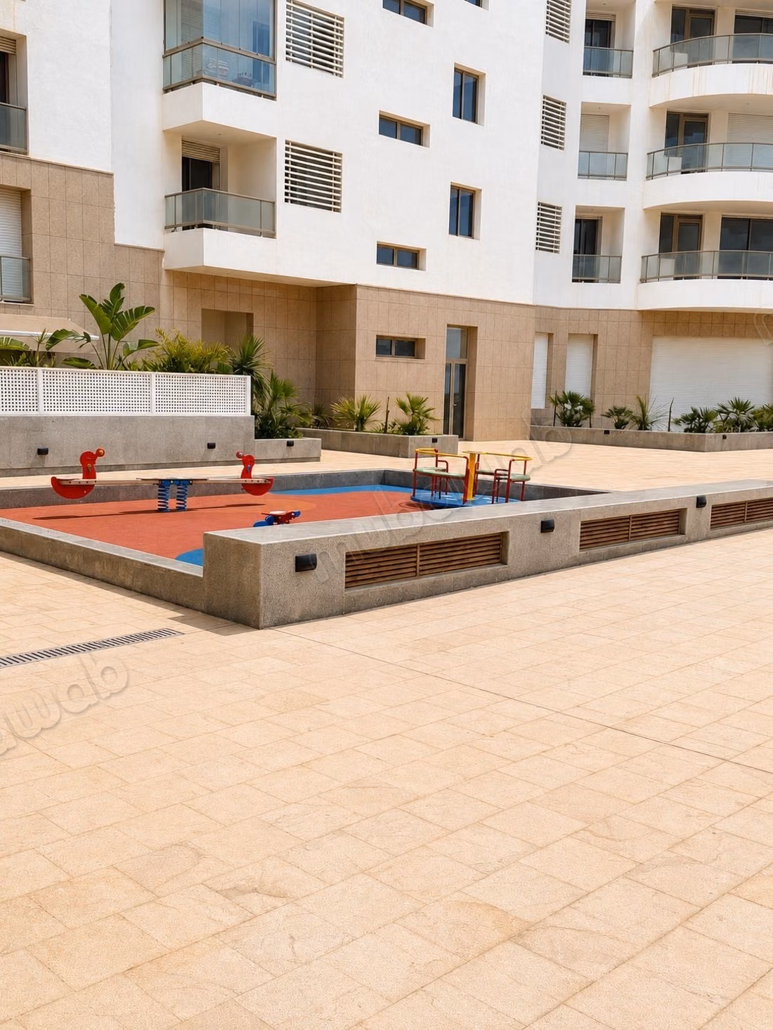Superbe appartement à louer à Ain Diab Extension. Superficie 100 m². Fenêtres en double vitrage et vue mer