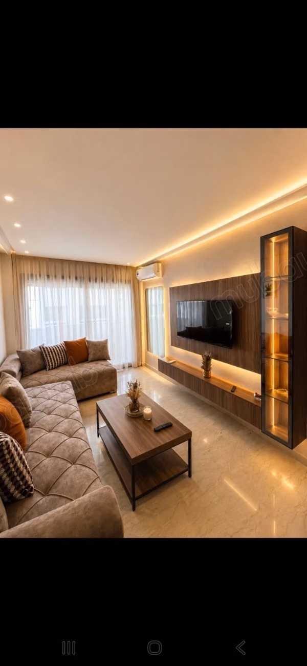 استوديو مفروش جديد لم يتم السكن فيه أبداً في بورغوندي