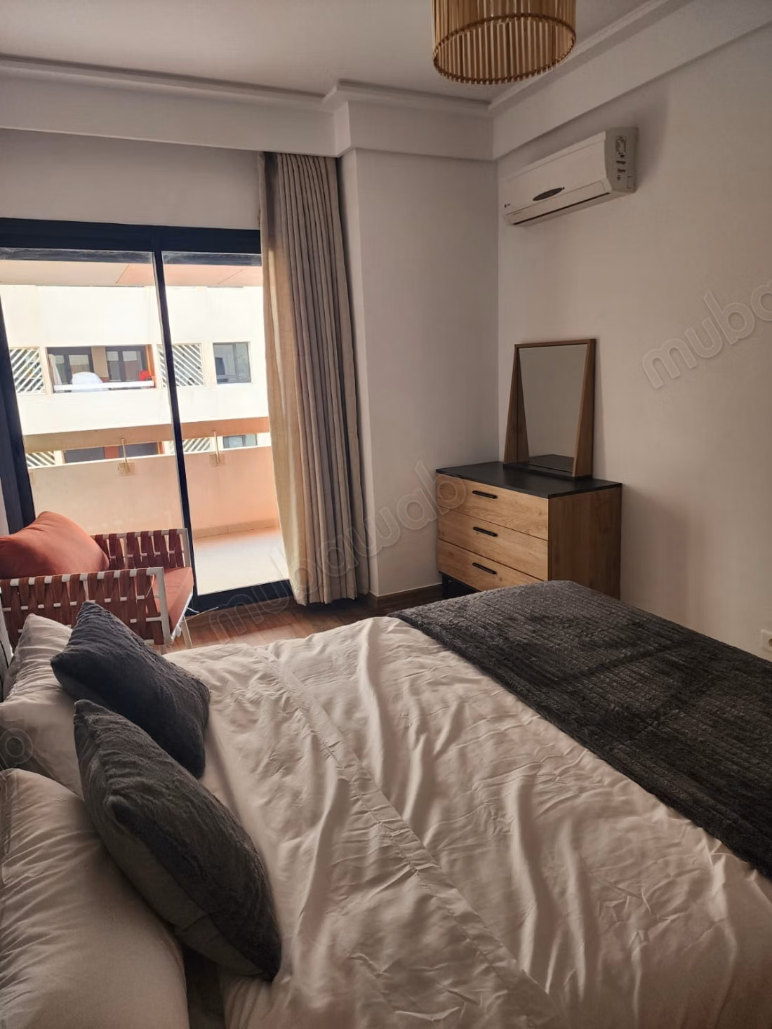 Appartement Moderne à louer CFC