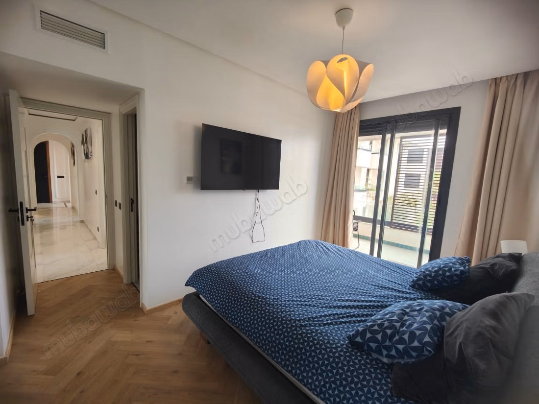 Superbe appartement meublé de 94 m² – Ain Diab Extension