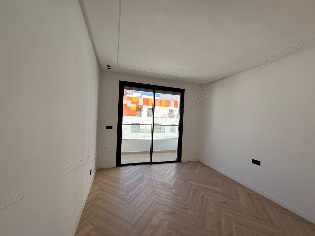 Appartement vide 2 chambres à louer à CFC