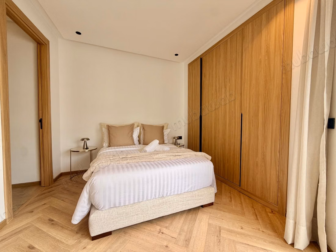 Appartement vide à Louer 
Prés de CFC