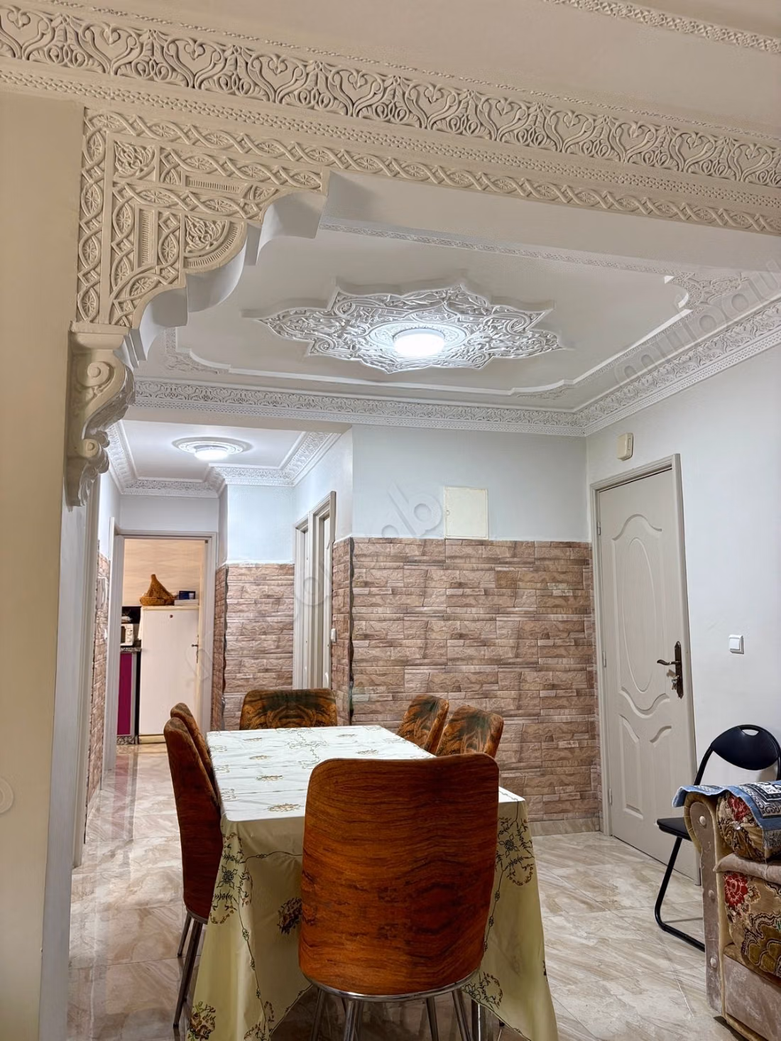 Louez cet appartement à Boukhalef. 2 chambres agréables. Meublé