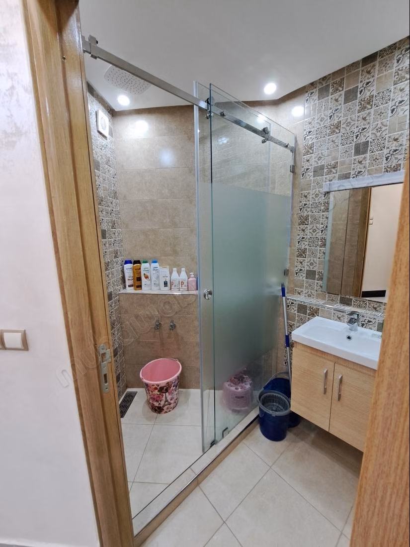 Affittare un appartamento ad Anza. 2 camere confortevoli. Arredato
