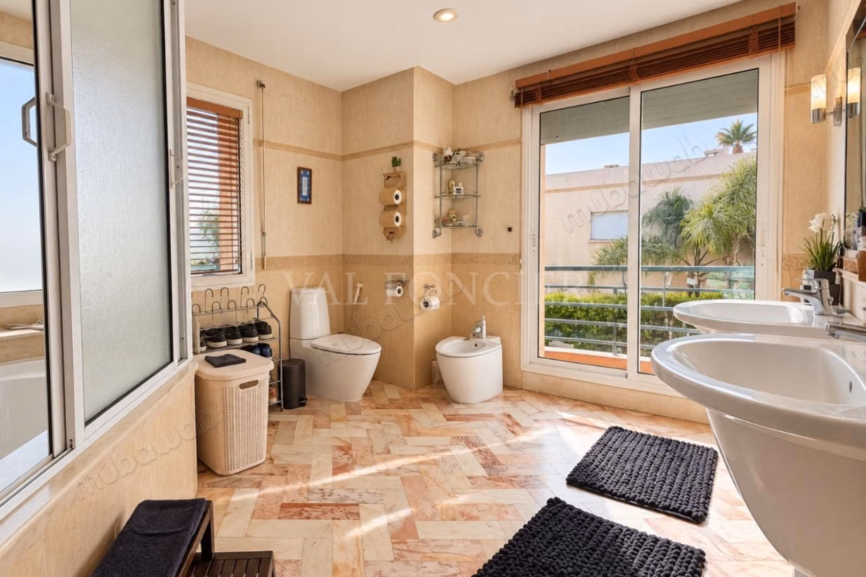 Vendita Villa 375m2 4 camere da letto Laymoune, Casablanca