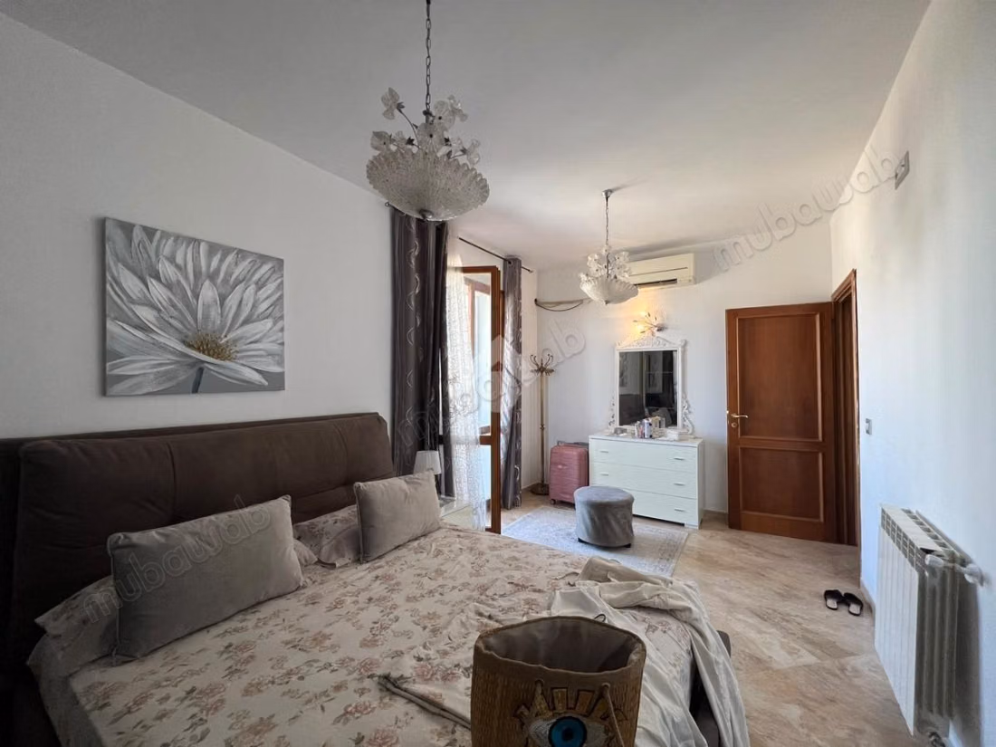 Villa indipendente in vendita
