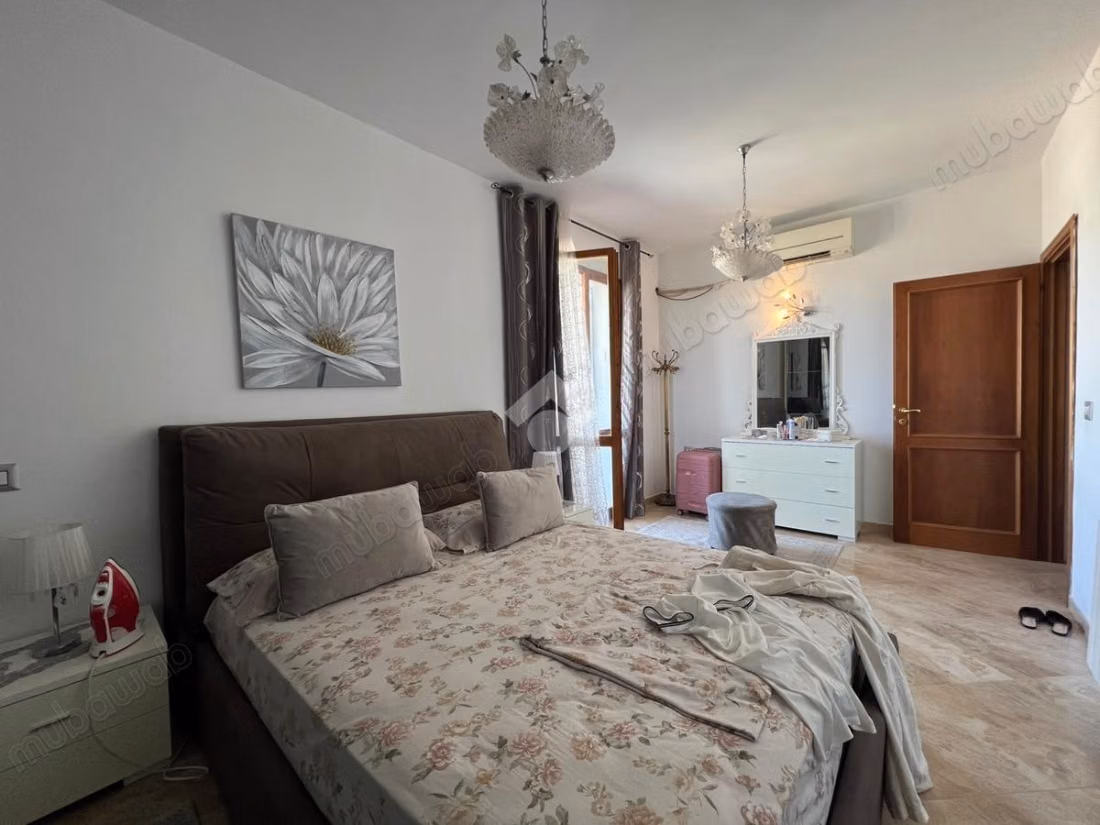 Villa indipendente in vendita