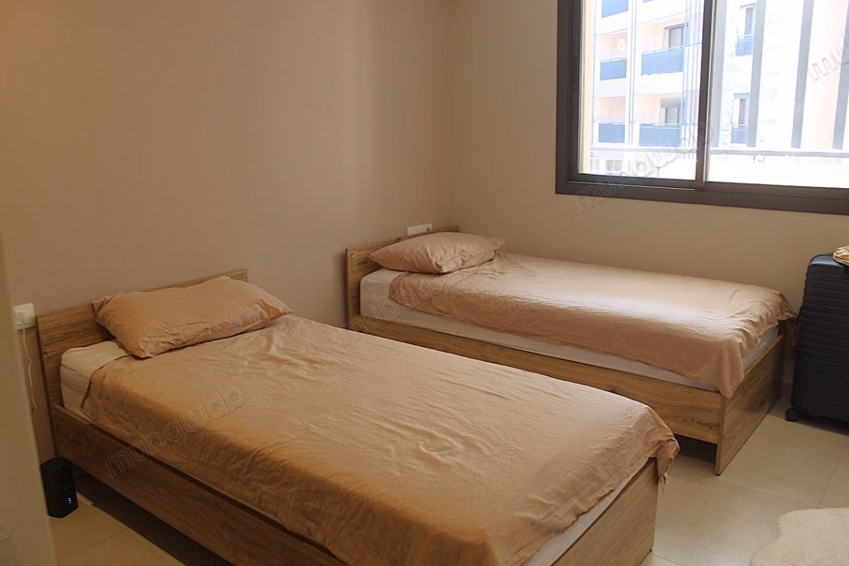 Bel appartement derriere l'hopital militaire