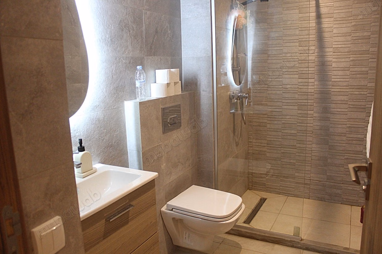 Bel appartement derriere l'hopital militaire