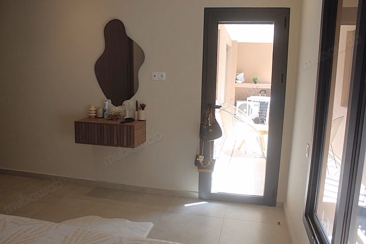 Bel appartement derriere l'hopital militaire