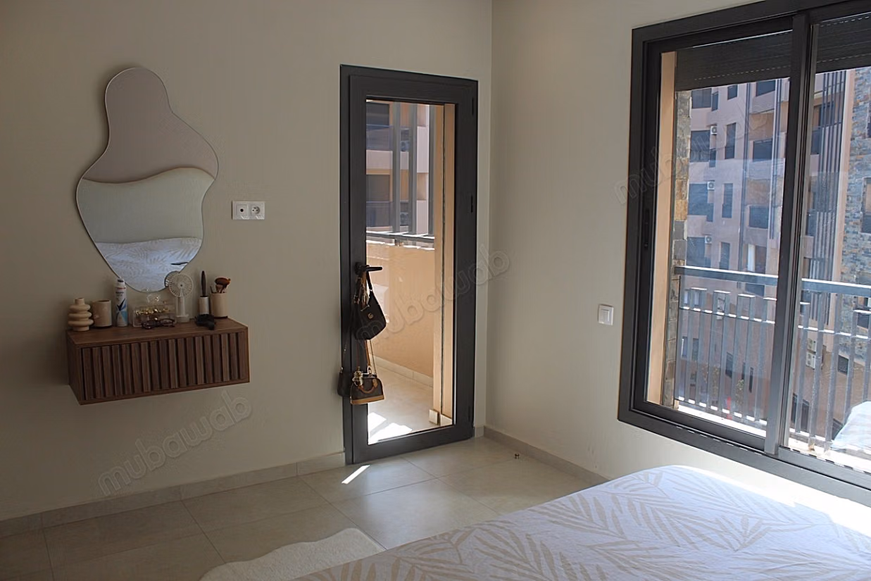 Bel appartement derriere l'hopital militaire