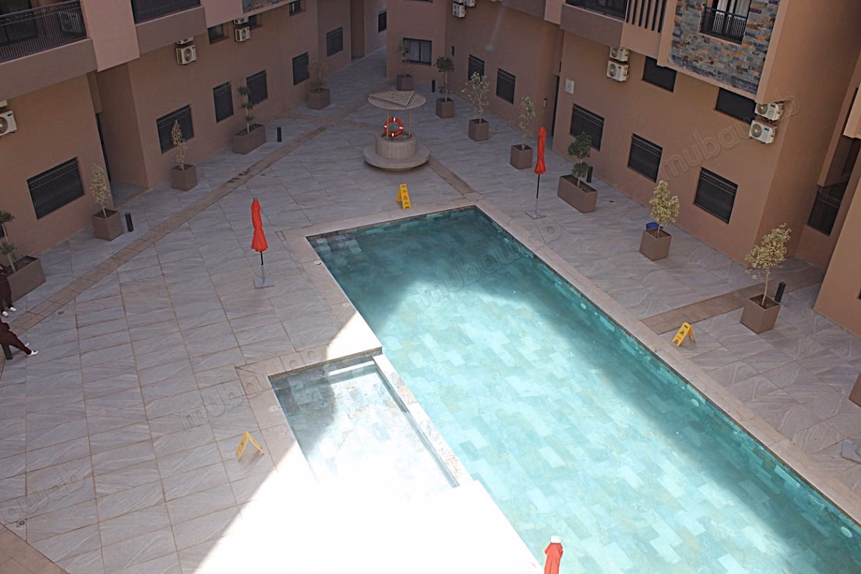 Bel appartement derriere l'hopital militaire