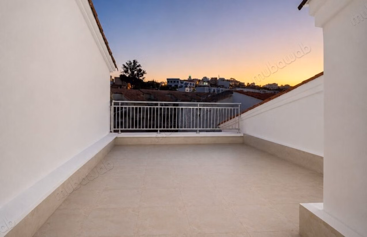 Villa entierement renovee a louer 
situation boubana golf 
tanger
