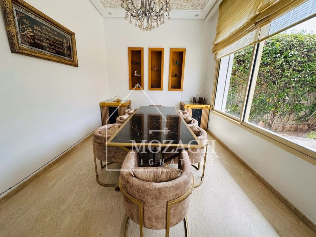 Bellissima villa moderna con piscina privata a Hay Targa