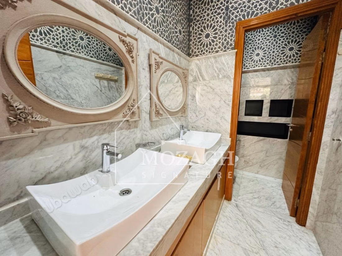 Bellissima villa moderna con piscina privata a Hay Targa