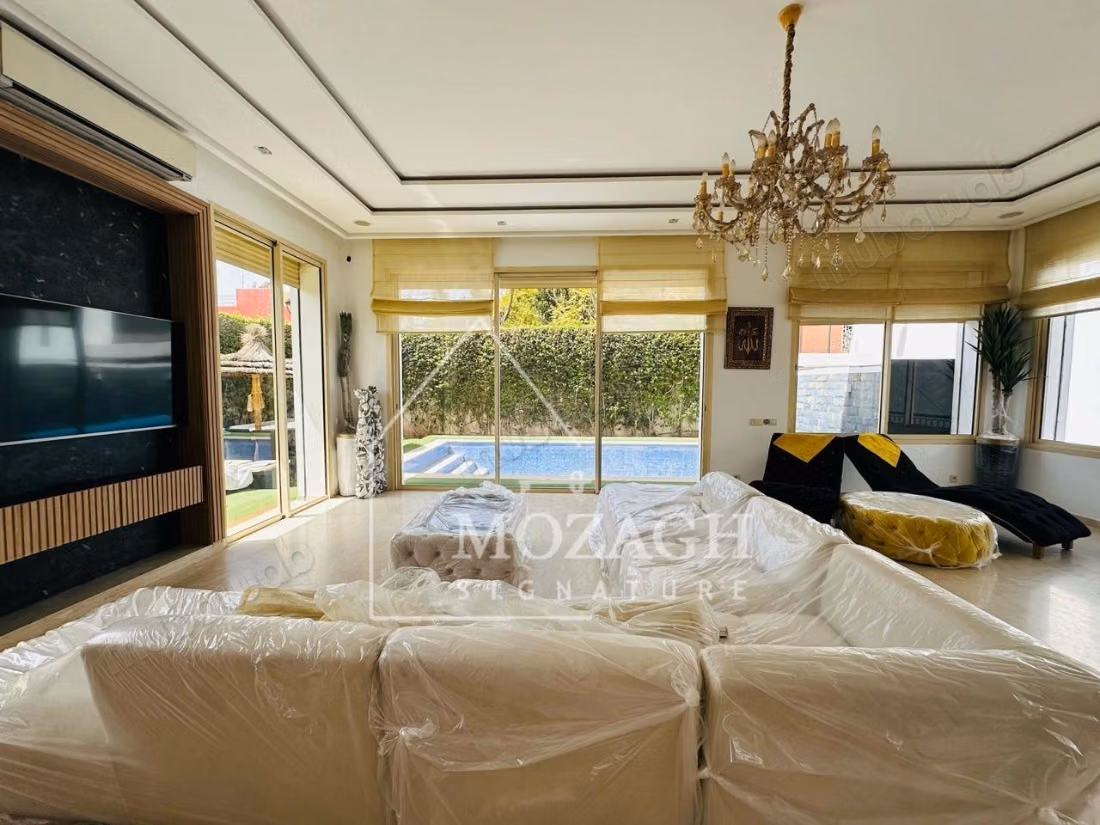 Bellissima villa moderna con piscina privata a Hay Targa