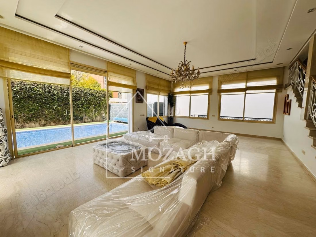 Bellissima villa moderna con piscina privata a Hay Targa