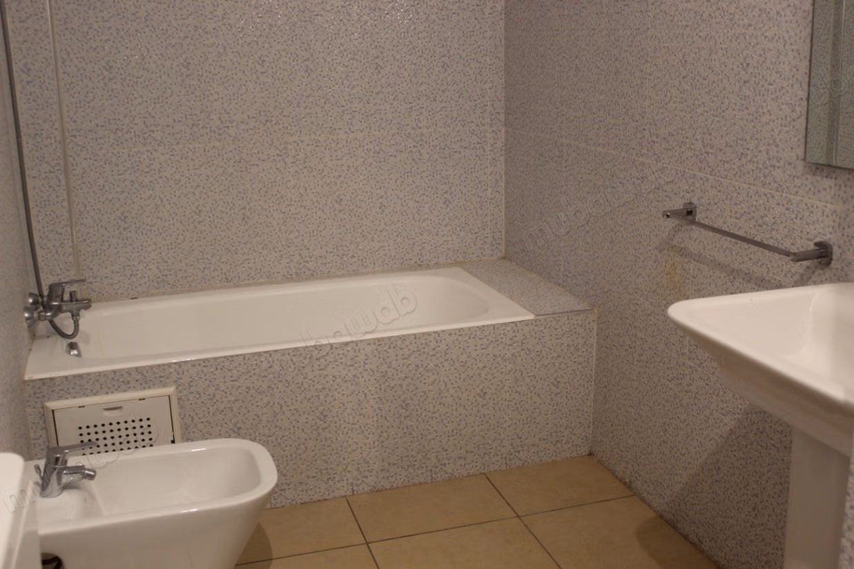 Grand appartement de 3 chambres en rdc