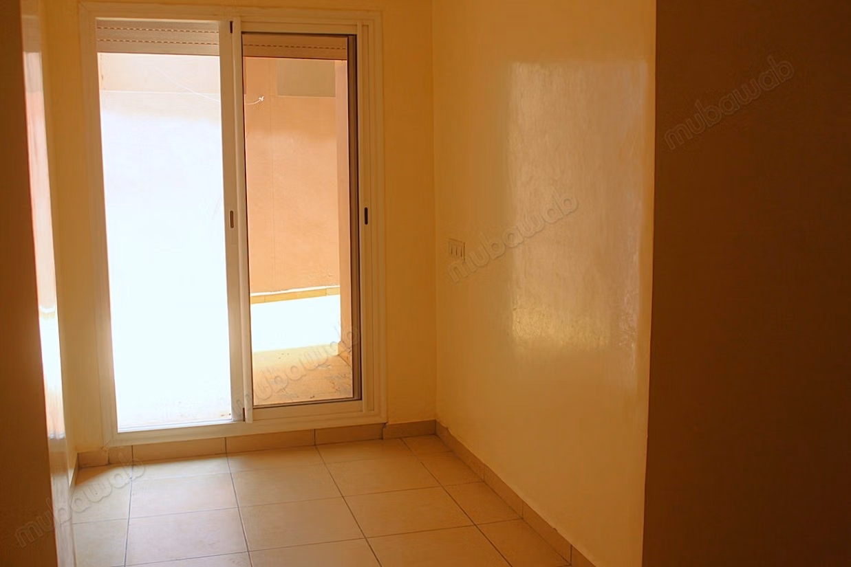 Grand appartement de 3 chambres en rdc