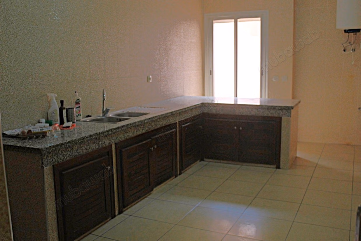 Grand appartement de 3 chambres en rdc