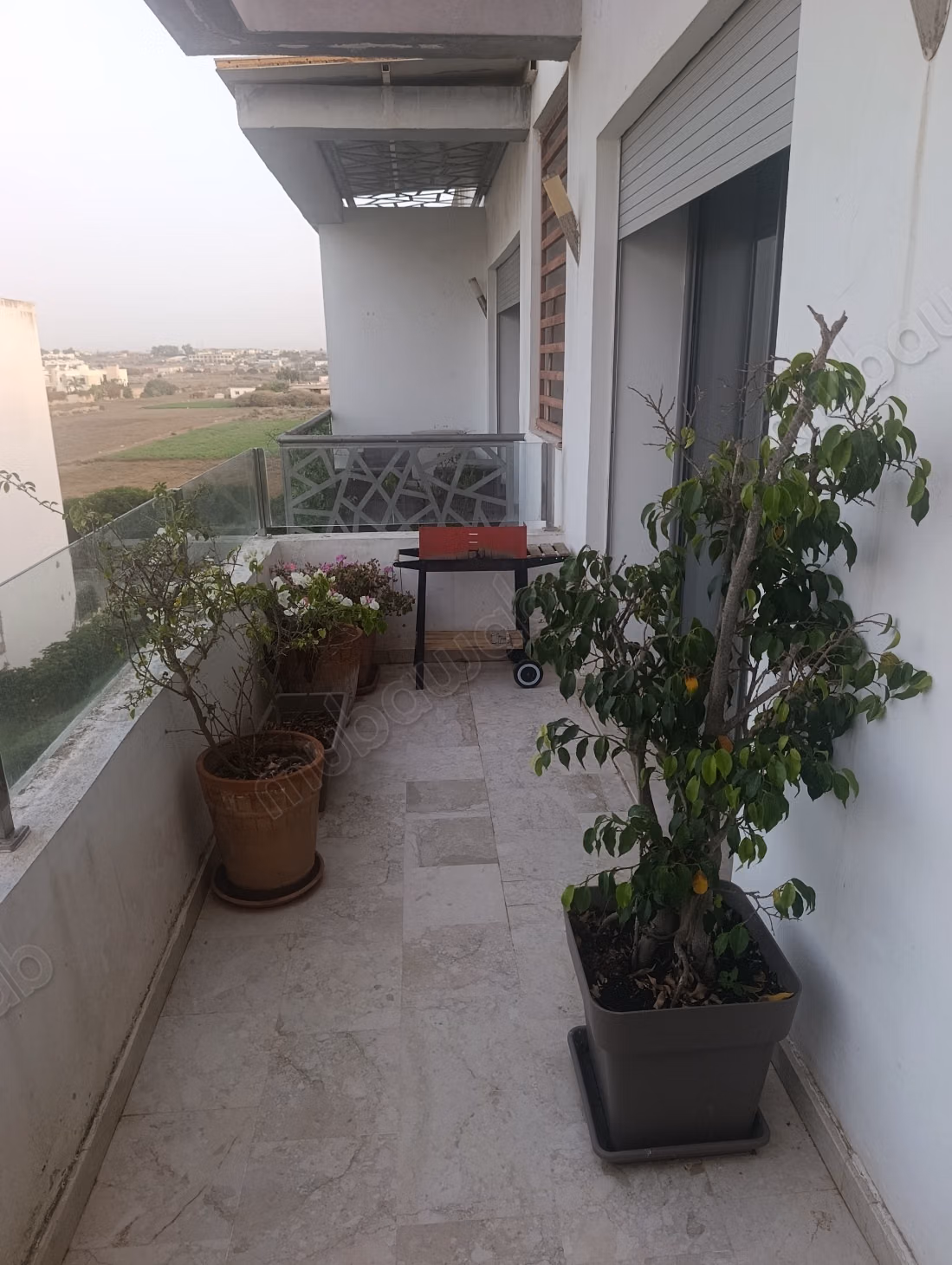 Bonito apartamento en venta en Dar Bouazza