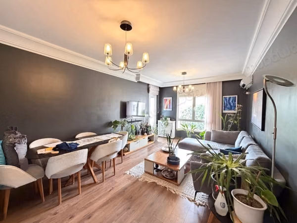 For sale S2 titled furnished as S3 in Riadh Andalous
