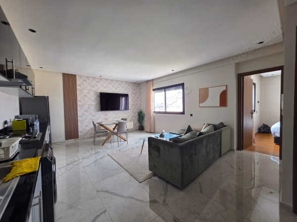 Appartement meublé dernier étage à l’Oasis