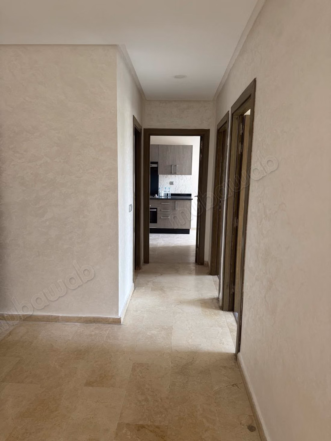 Très bel appartement en location à Quartier du Parc.
Surface de 90 m².
Concierge et climatisation