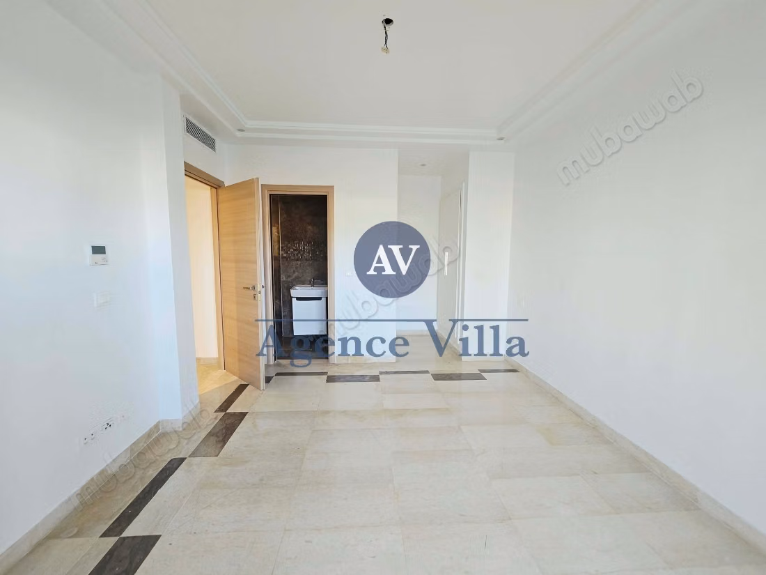 In affitto un duplex S2 con giardino a La Soukra