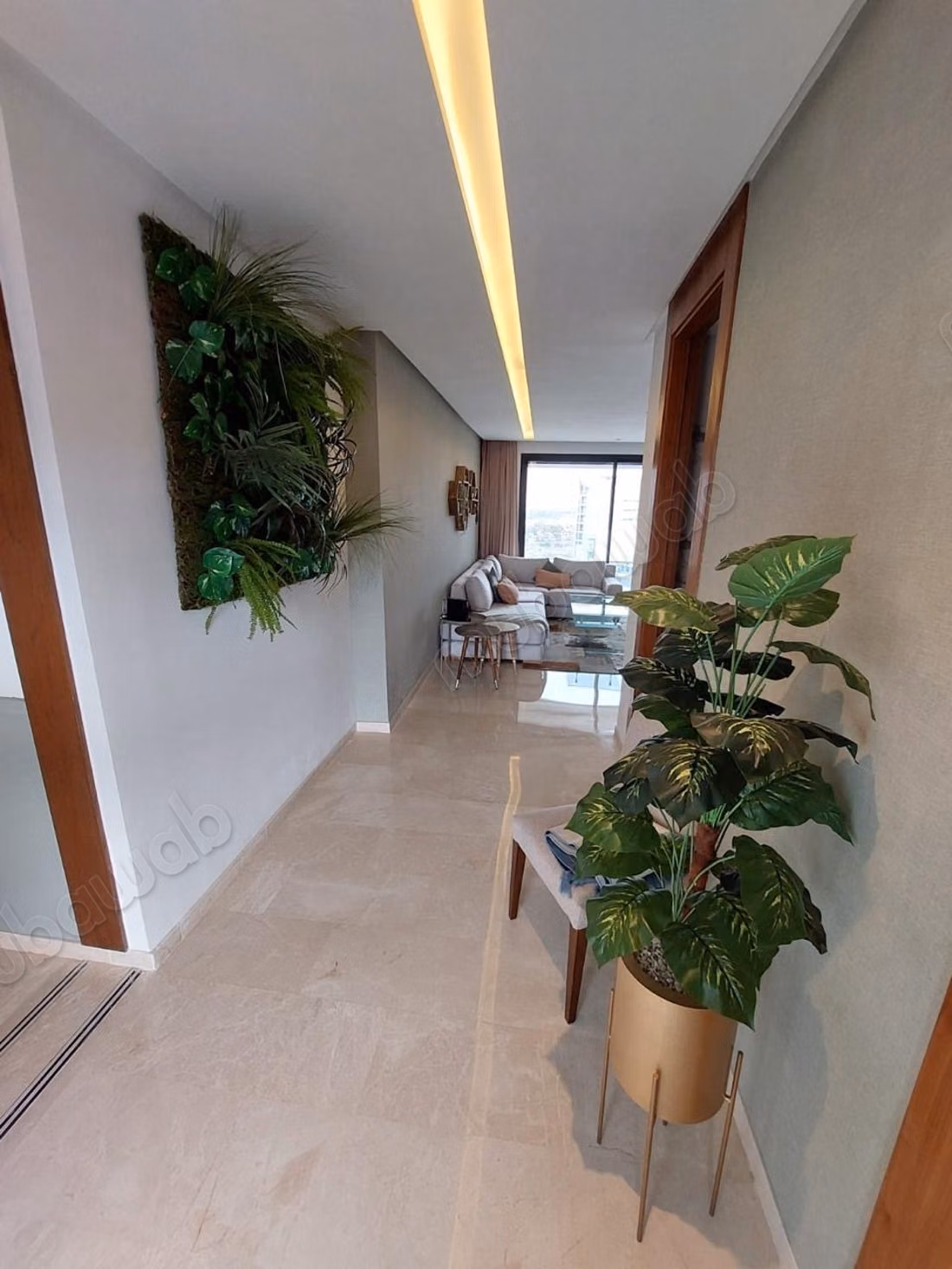 Superbe appartement meublé à louer à CFC