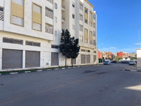 Locali commerciali di 49 m² in vendita a Bouznika