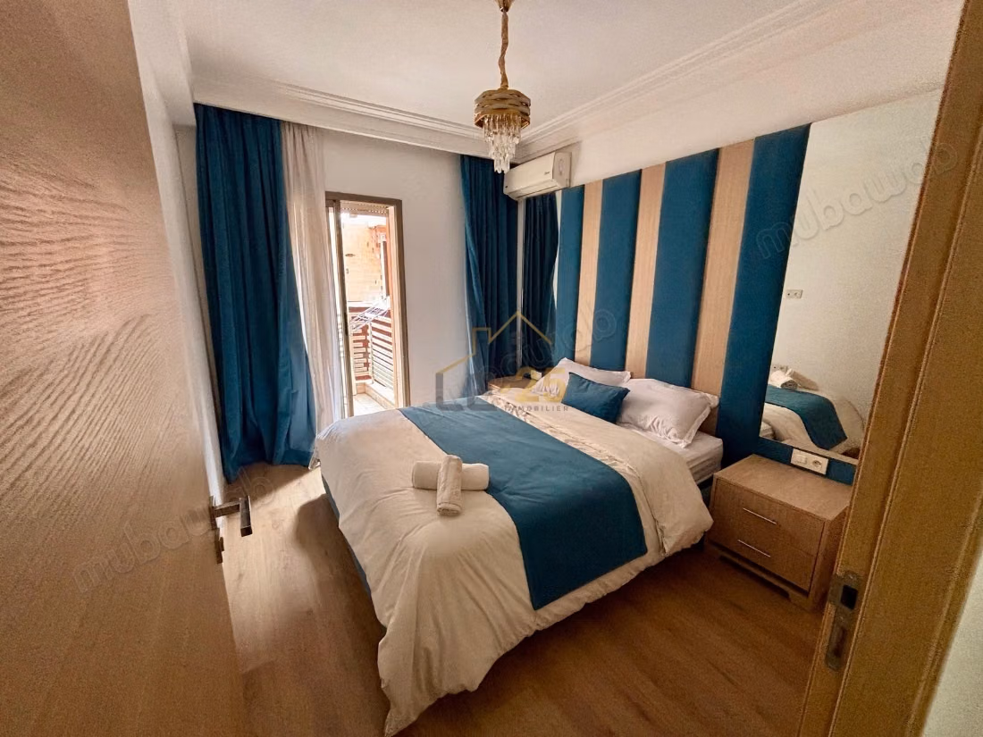 Élégant Studio Meublé À Vendre — 3