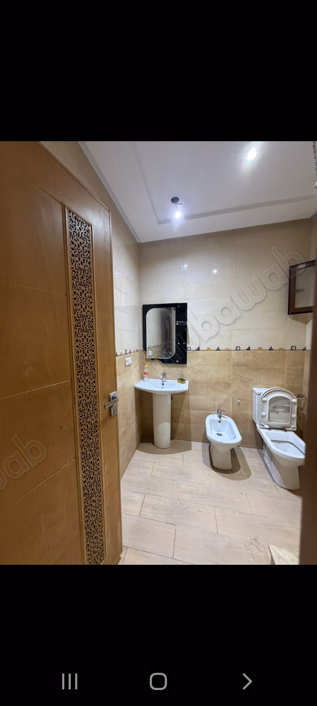 Maison à louer à Moujahidine 
2 niveaux privatifs