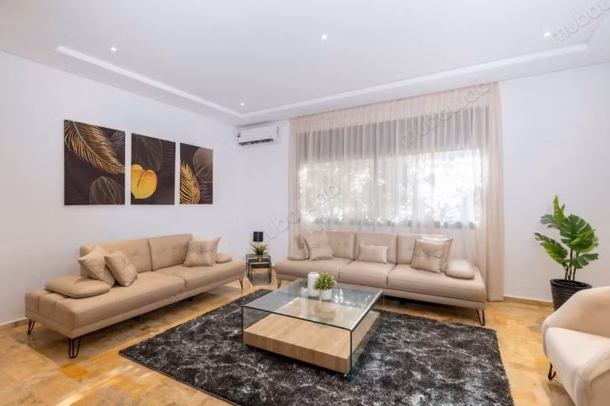 Grande appartamento con giardino privato