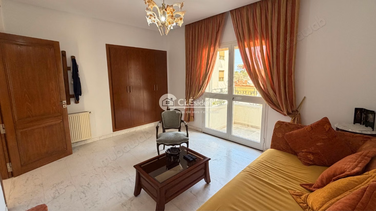 Un superbe S4 a vendre aux Jardins de carthage