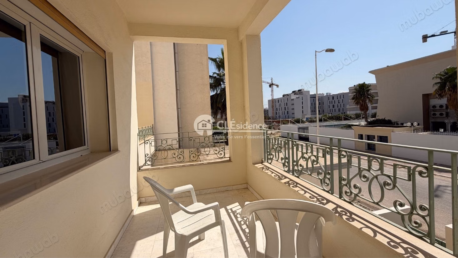 Un superbe S4 a vendre aux Jardins de carthage