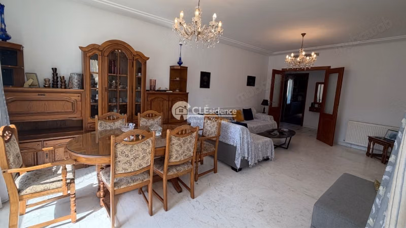 Un superbe S4 a vendre aux Jardins de carthage