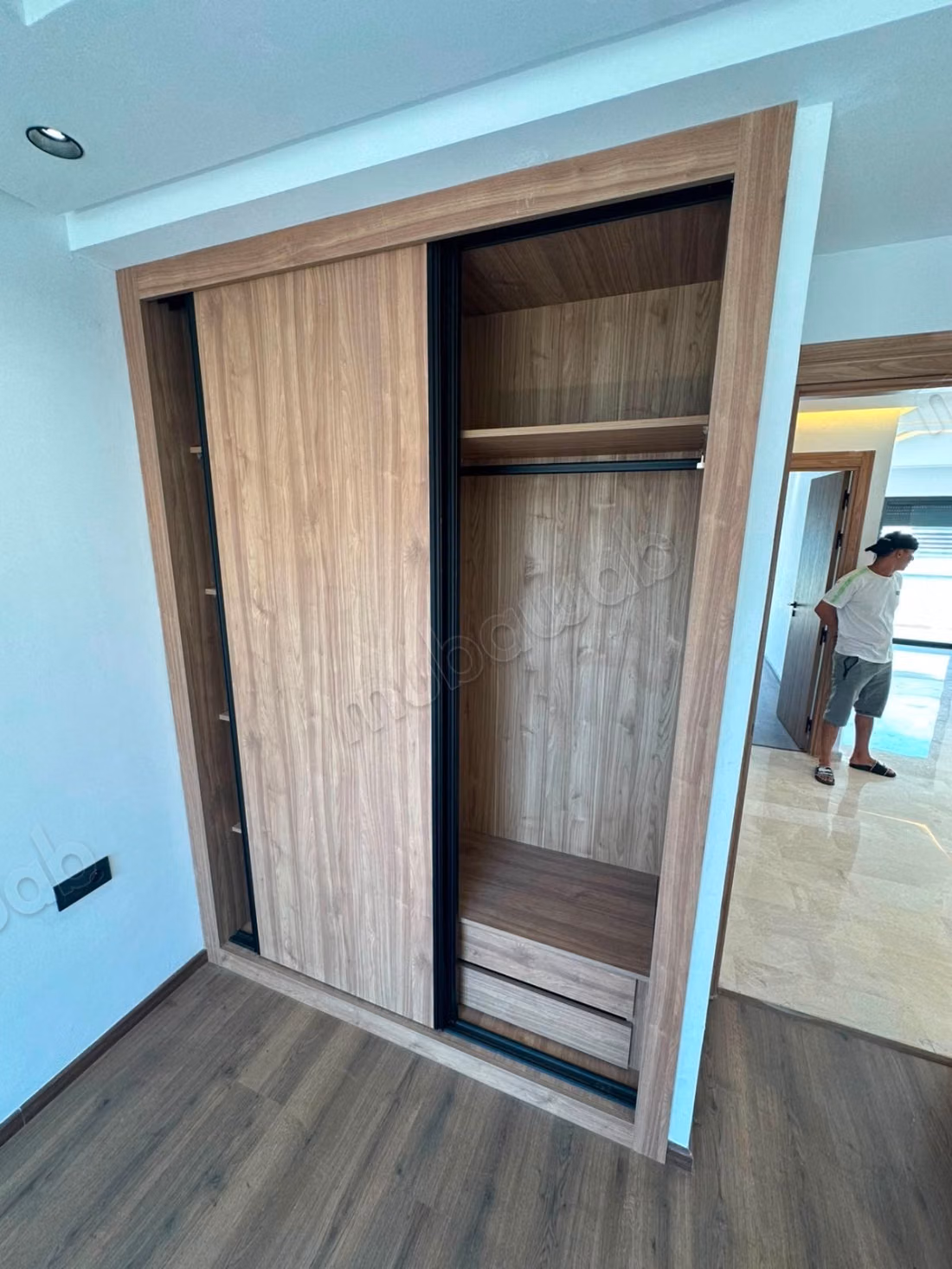 Tres joli appart 2 ch vide neuf dernier etage