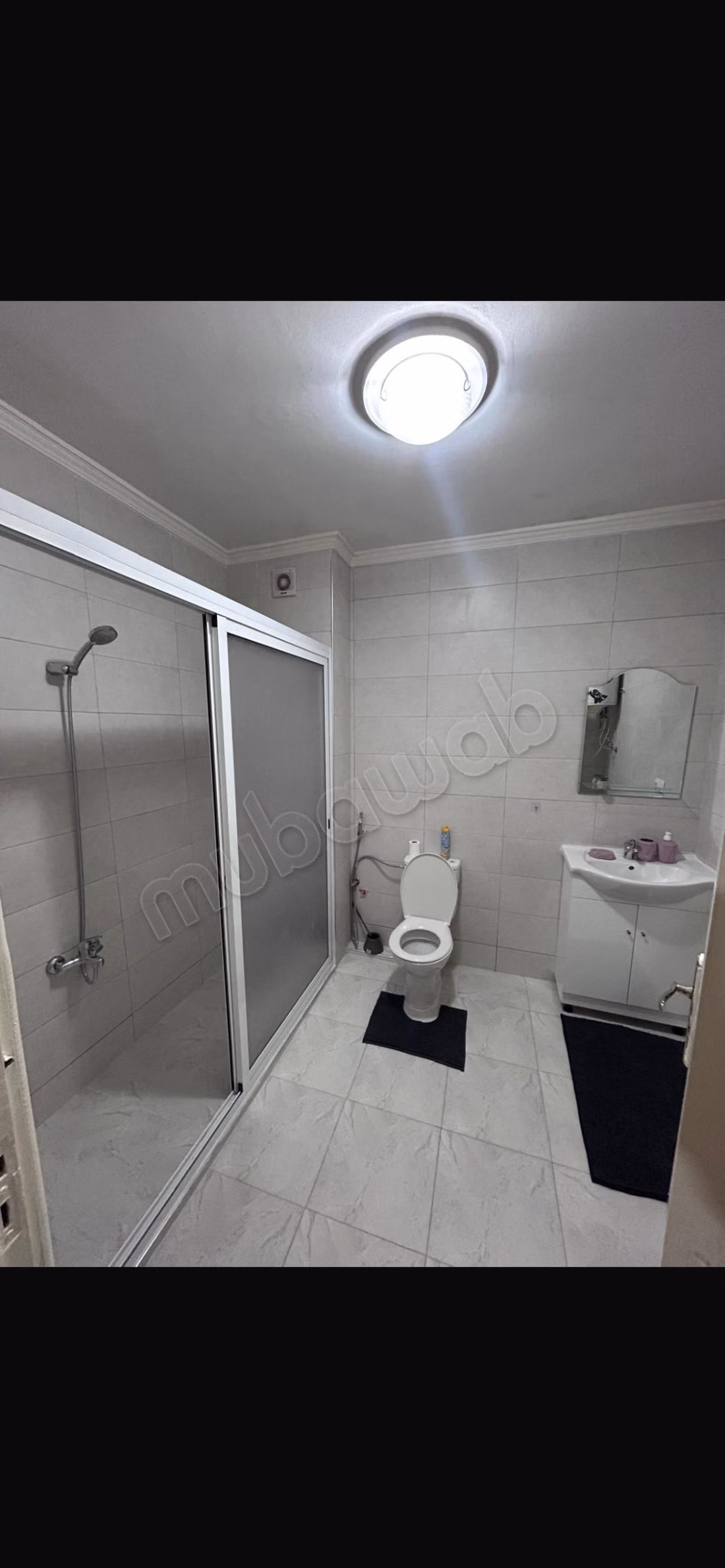 Bel appartement en location en Centre. 2 belles chambres. Meublé
