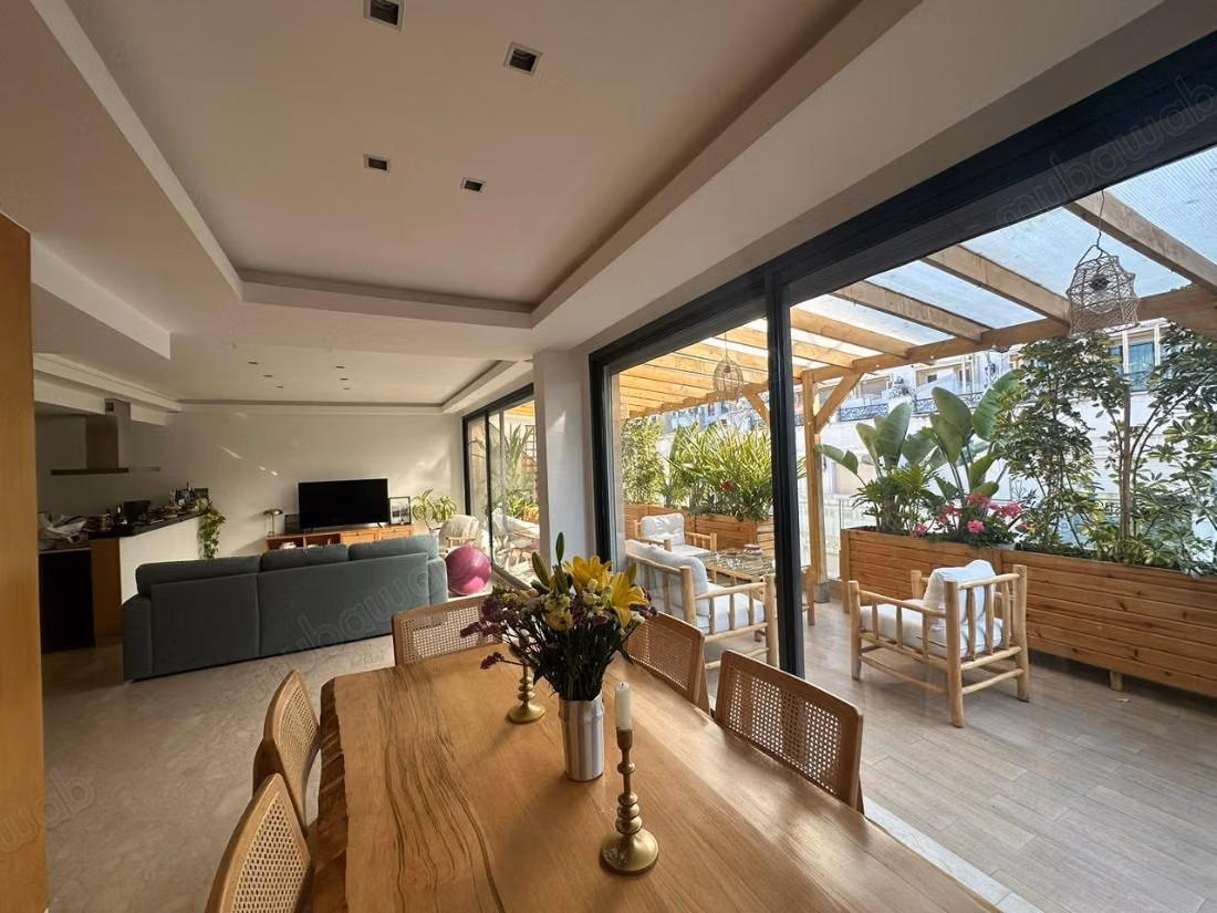 Charmant Duplex de 166m2 avec terrasses — 2