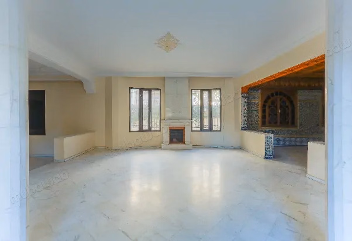 Majestueuse Villa 688 m² à Lissasfa