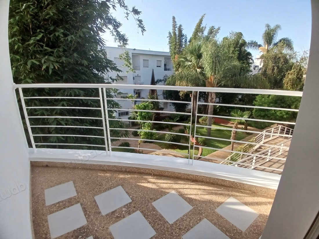 Appartamento con 3 camere da letto a Hay Riad