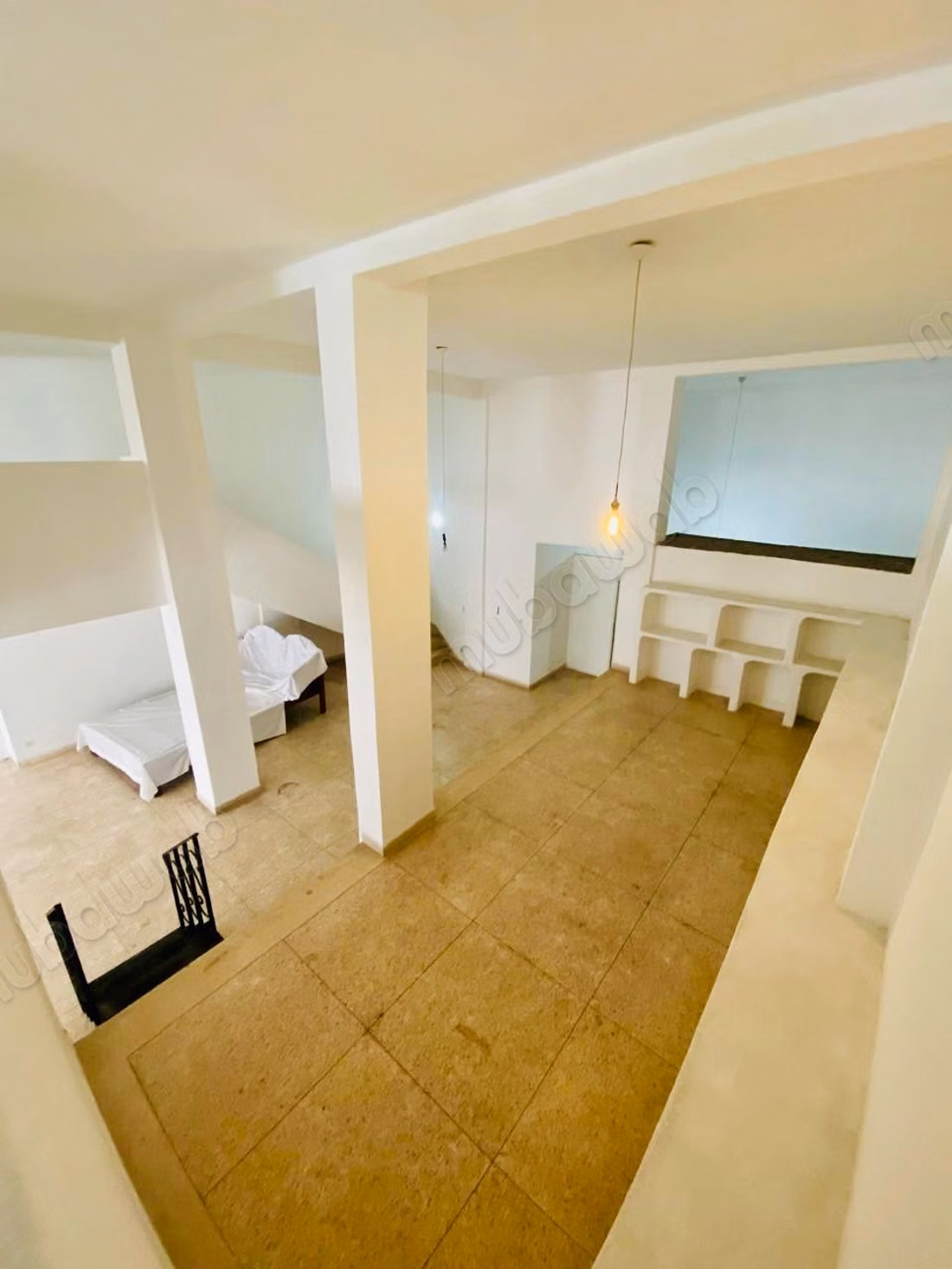 Local commercial d'angle à Vendre 
CIL 329m2