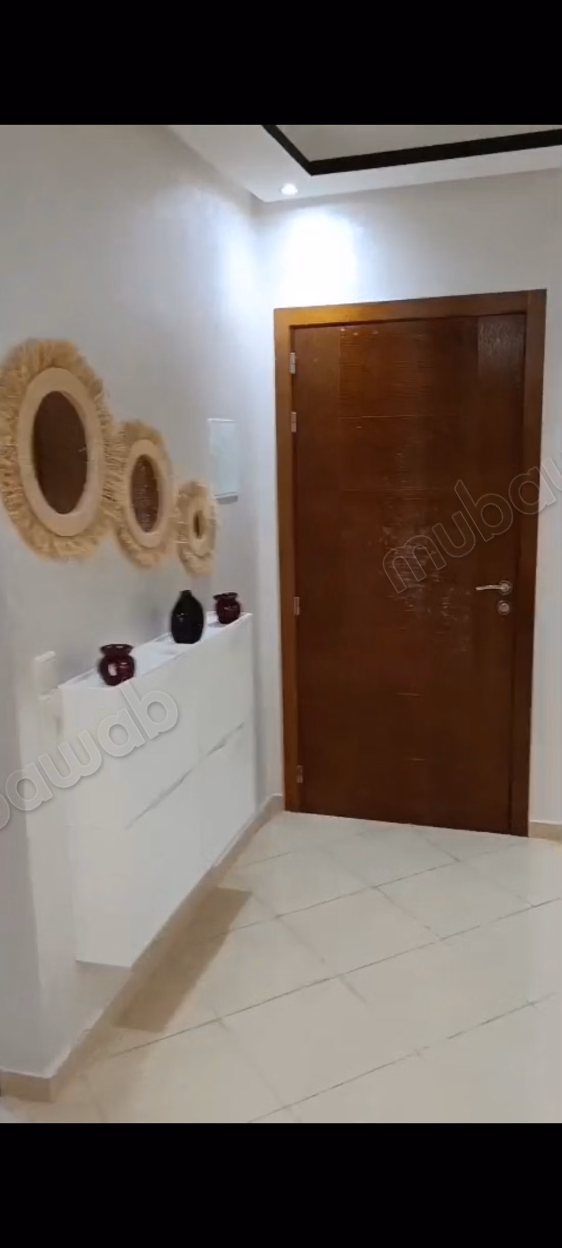Appartement à louer à résidence halima 2 a coté de l'exotique. 2 grandes pièces. Bien meublé