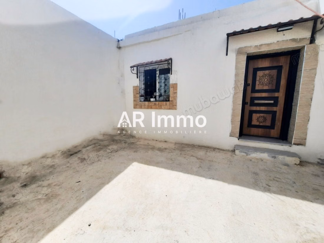 Casa S3 con studio a Tebourba
