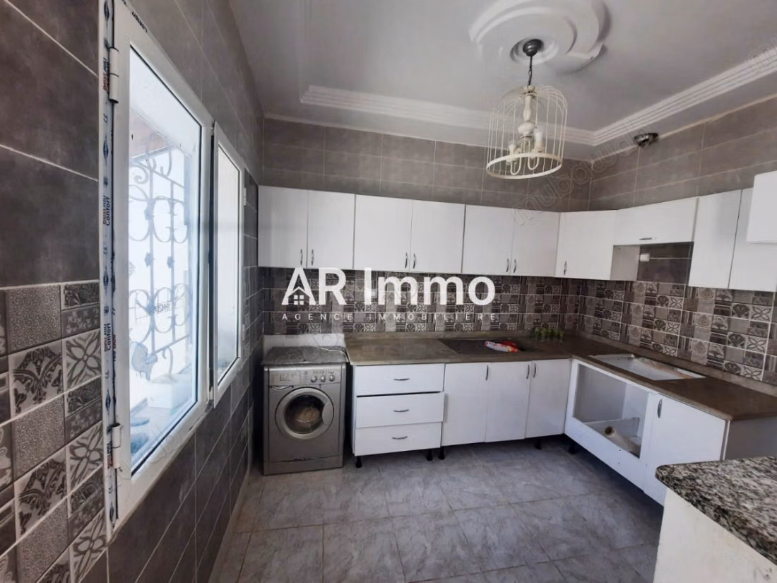 Casa S3 con studio a Tebourba