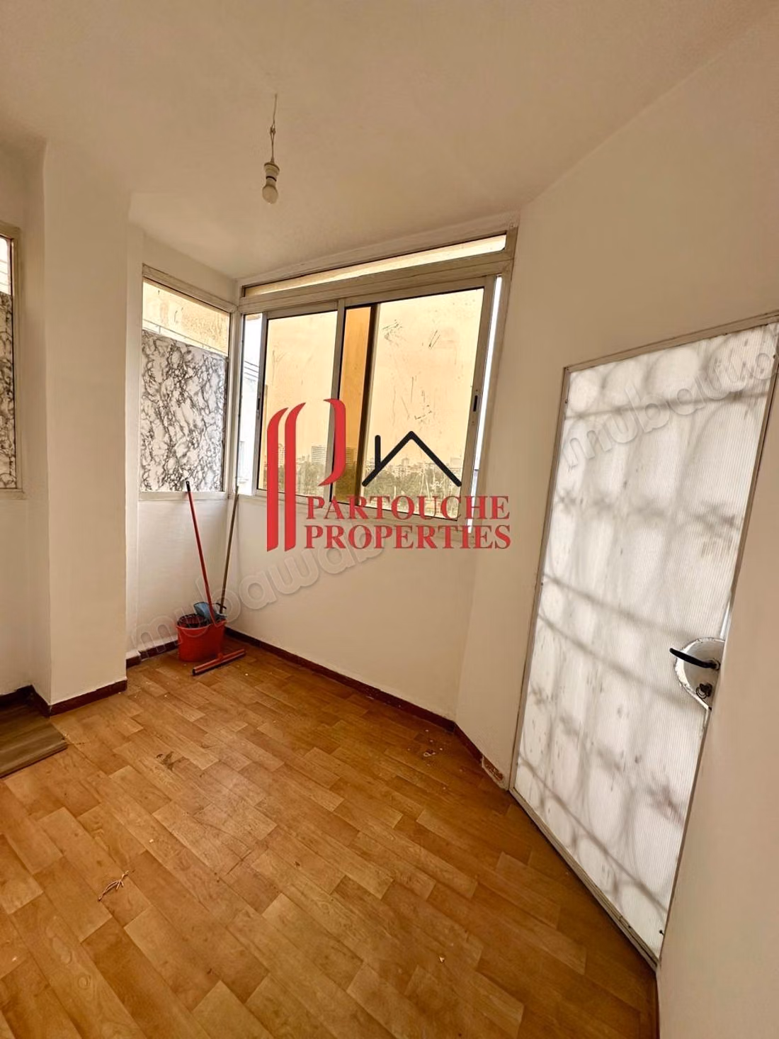 Location d'un appartement à Gauthier. 2 belles chambres. Air conditionné et cheminée