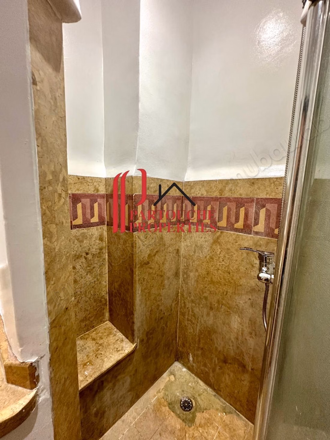 Location d'un appartement à Gauthier. 2 belles chambres. Air conditionné et cheminée